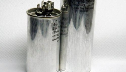 影響交流馬達電容器性能的原因有哪些？